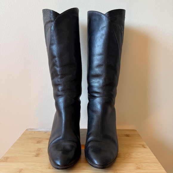 vintage Black Textured Heeled Boots for Women - Picture 2 of 10